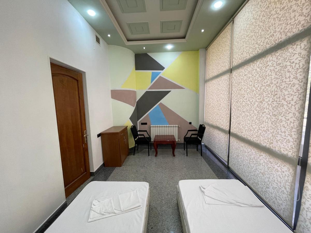 Joy Hotel Apartament Yerevan Luaran gambar