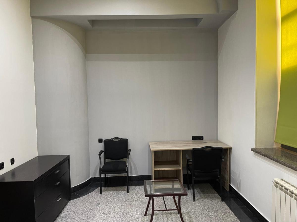 Joy Hotel Apartament Yerevan Luaran gambar