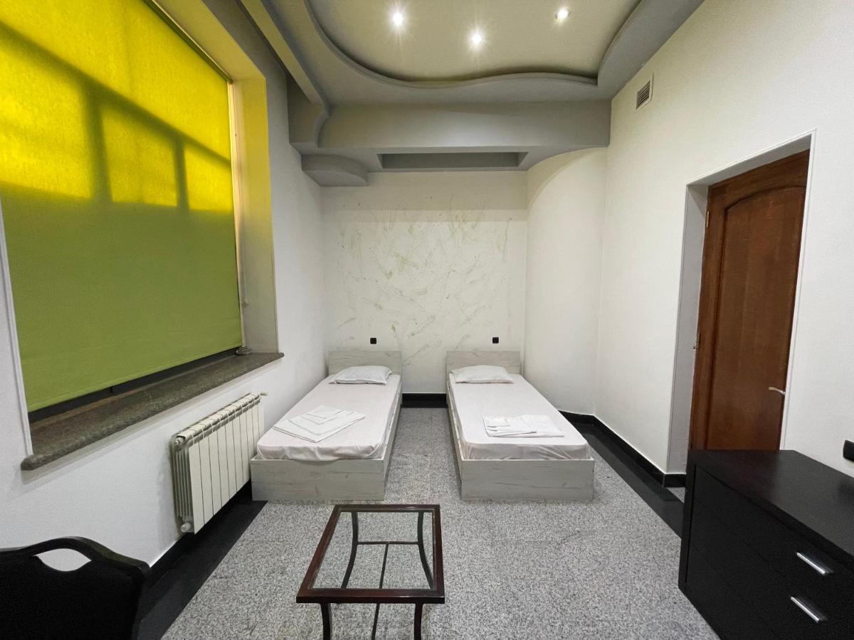 Joy Hotel Apartament Yerevan Luaran gambar