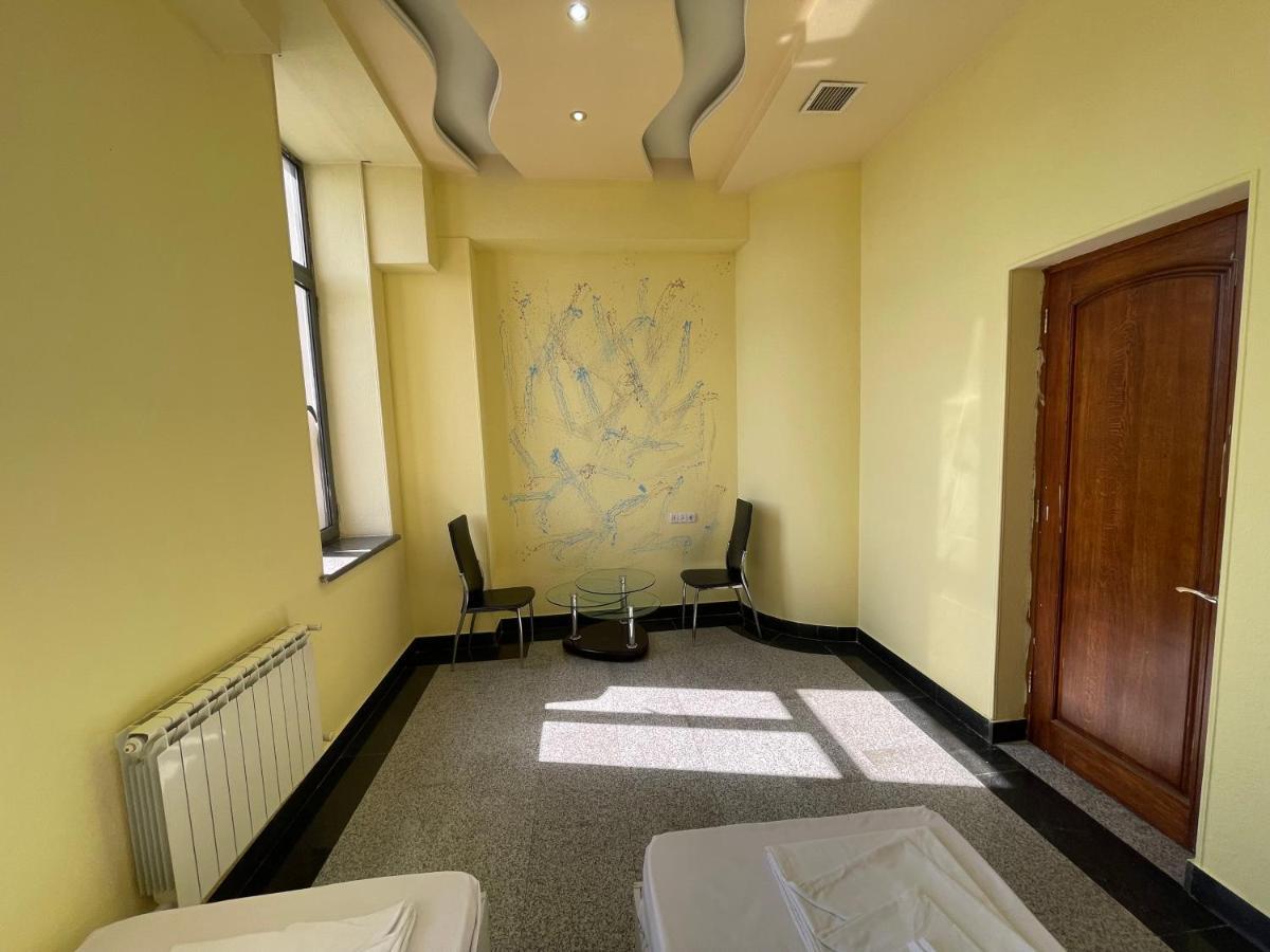 Joy Hotel Apartament Yerevan Luaran gambar