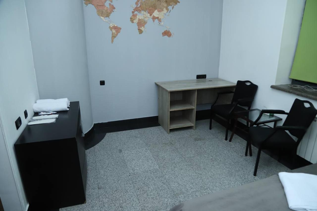 Joy Hotel Apartament Yerevan Luaran gambar